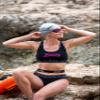 ZOGGS Unisex Adult Easy-Fit Silicone Swimming Cap - Non-Slip Hydrodynamic Design Ergonomic Fit Swim Hat for Long/Short Hair view 3