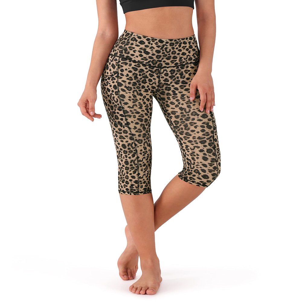 ODODOS Women's High Waisted Printed Yoga Capris with Pocket, Tummy Control Non See Through Workout Sports Running Athletic Capri Leggings, Leopard, Large