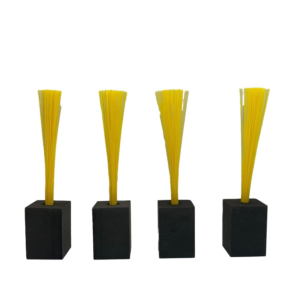 Markwort Foam Base Plugs with Red Bristles - 4 Pack Black