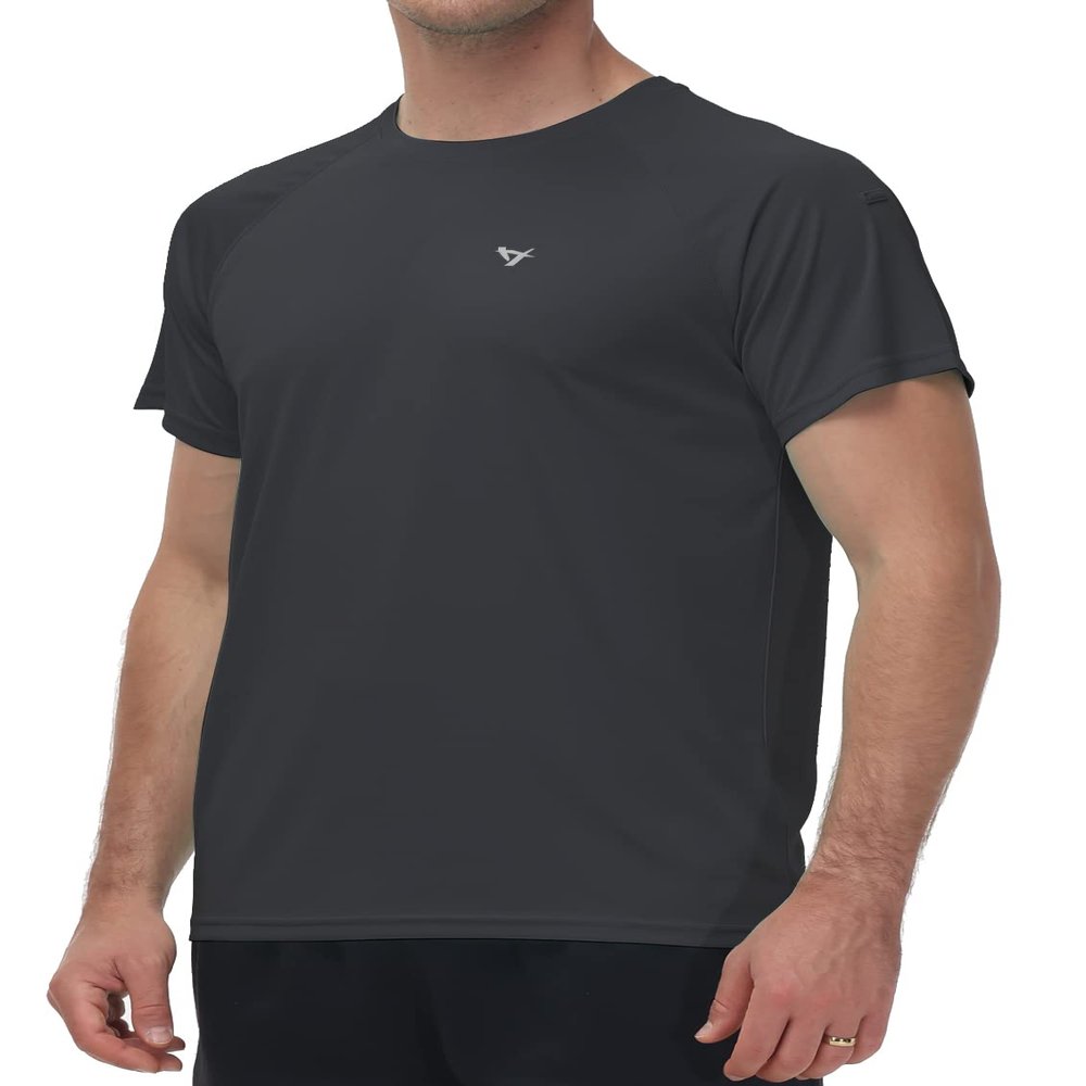 VAYAGER Men's Rash Ruard Shirts Swim Shirts UPF 50+ UV Sun Protection Quick Dry Short Sleeve Surf Shirt Fishing Beach T-Shirt Dark-Grey M