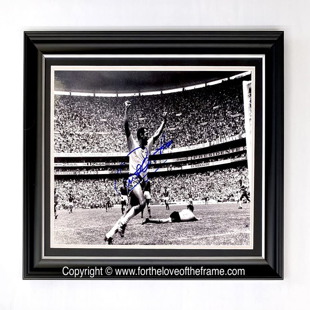Carlos Alberto 'Capita' Hand Signed Autograph Brazil World Cup Football Soccer Memorabilia Photo In Luxury Handmade Wooden Display & Certificates of Authenticity