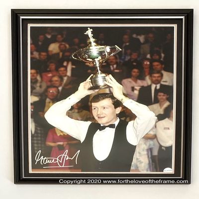 Steve Davis Hand Signed Autograph Snooker Memorabilia Photo In Luxury Handmade Wooden Display & Certificates of Authenticity