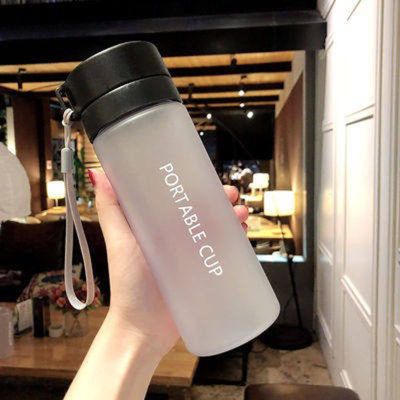 Portable sports water cup large size men's and women's fitness large-capacity simple fresh forest summer anti-fall plastic water bottle
