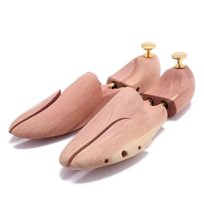 1 Pairs Twin Tube USA Grown Red Cedar Wood Adjustable Width Shoe Shaper For Men Women Shoe Tree, Crease Protector (L(Fits Shoe Sizes: EU 43-44/US 9.5-10))
