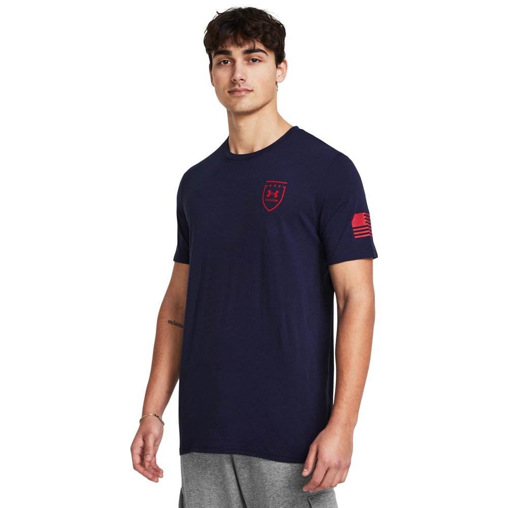 Under Armour Mens Freedom Graphic Short Sleeve T-Shirt, (410) Midnight Navy / / Red, Small