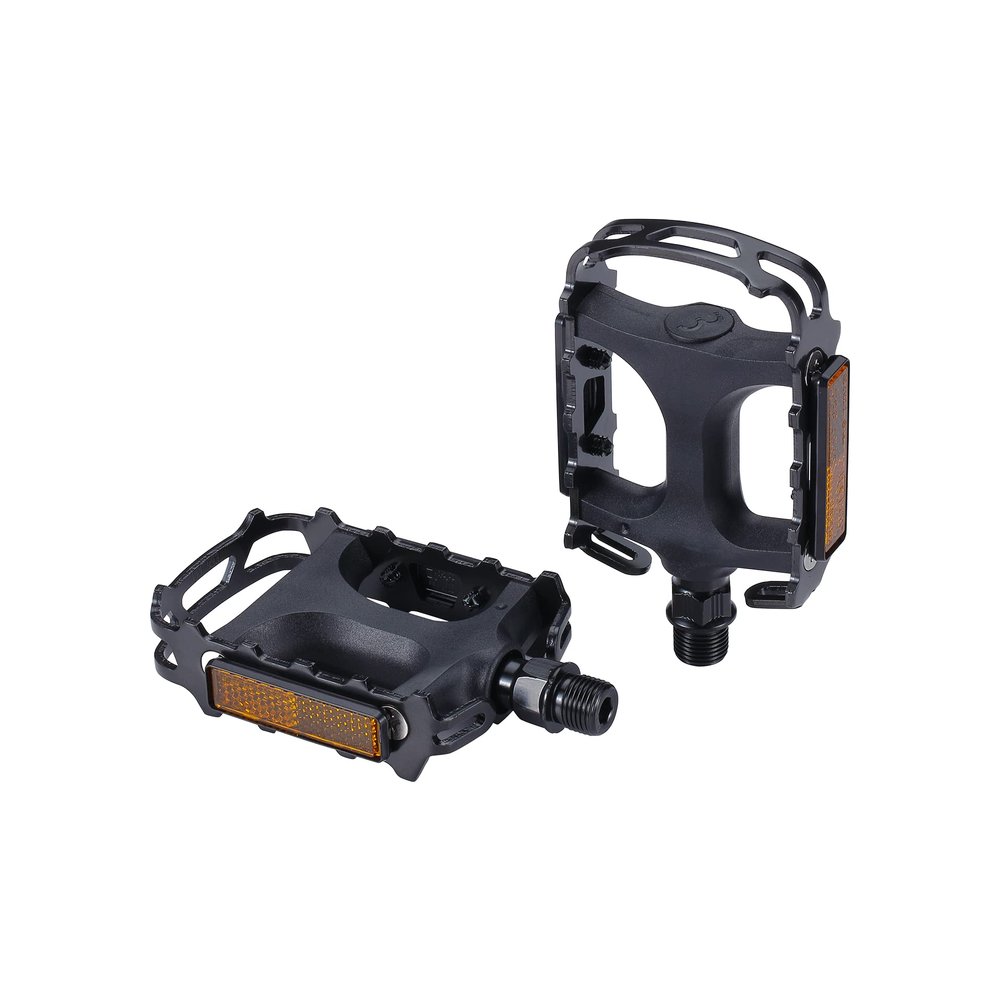 BBB Cycling City Bike Pedals Flat 9/16" with Reflectors Aluminium Anti-Slip Classic Look for Urban Bicycles Mount & Go BPD-15