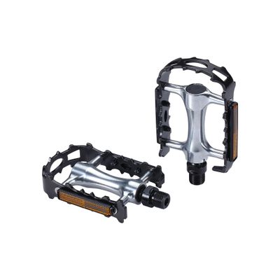 BBB Cycling City Bike Pedals Flat 9/16" with Reflectors Aluminium Body for All Bicycles BigFeet BPD-16