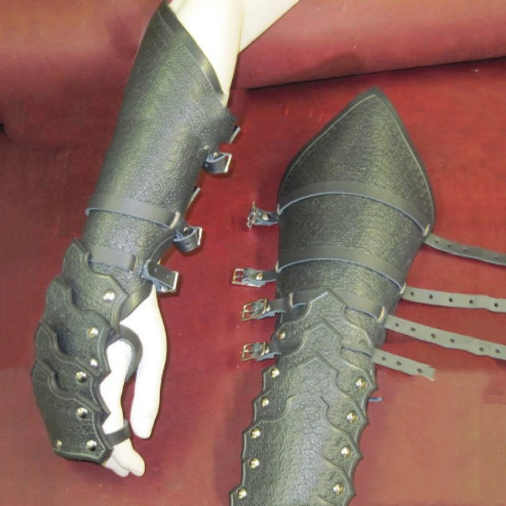USUWE Vintage Knight Hand and Wrist Guards Halloween Party Performance Role Play Adjustable
