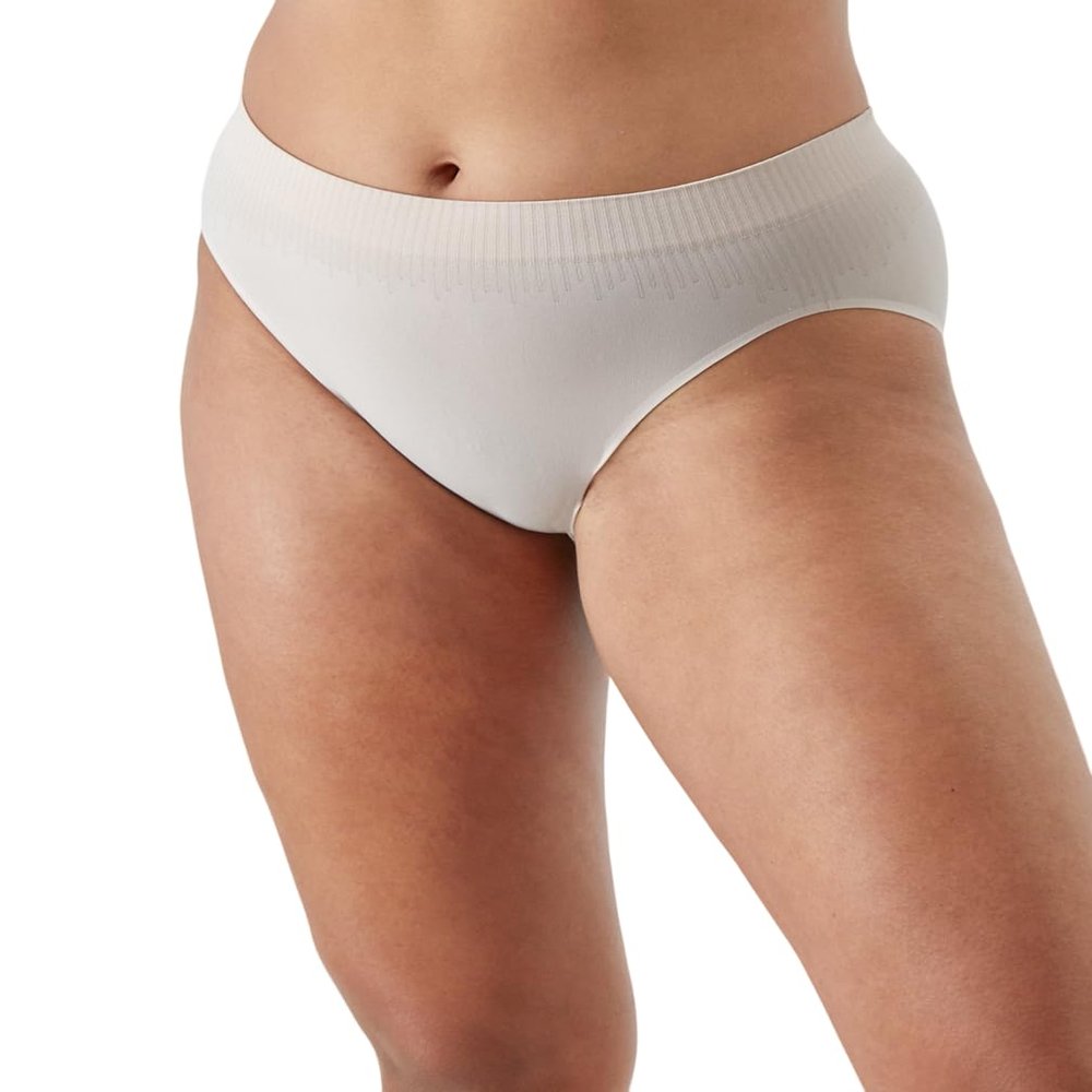 Bali Women's Comfort Revolution Modern Seamless Hi-Cut Underwear, No-Show Stretch Panties