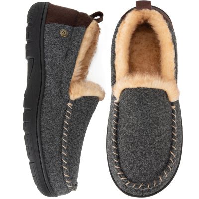 HomeTop Men's Memory Foam Moccasin Slippers Indoor and Outdoor Warm Fuzzy Fleece House Shoes Gray,11 US