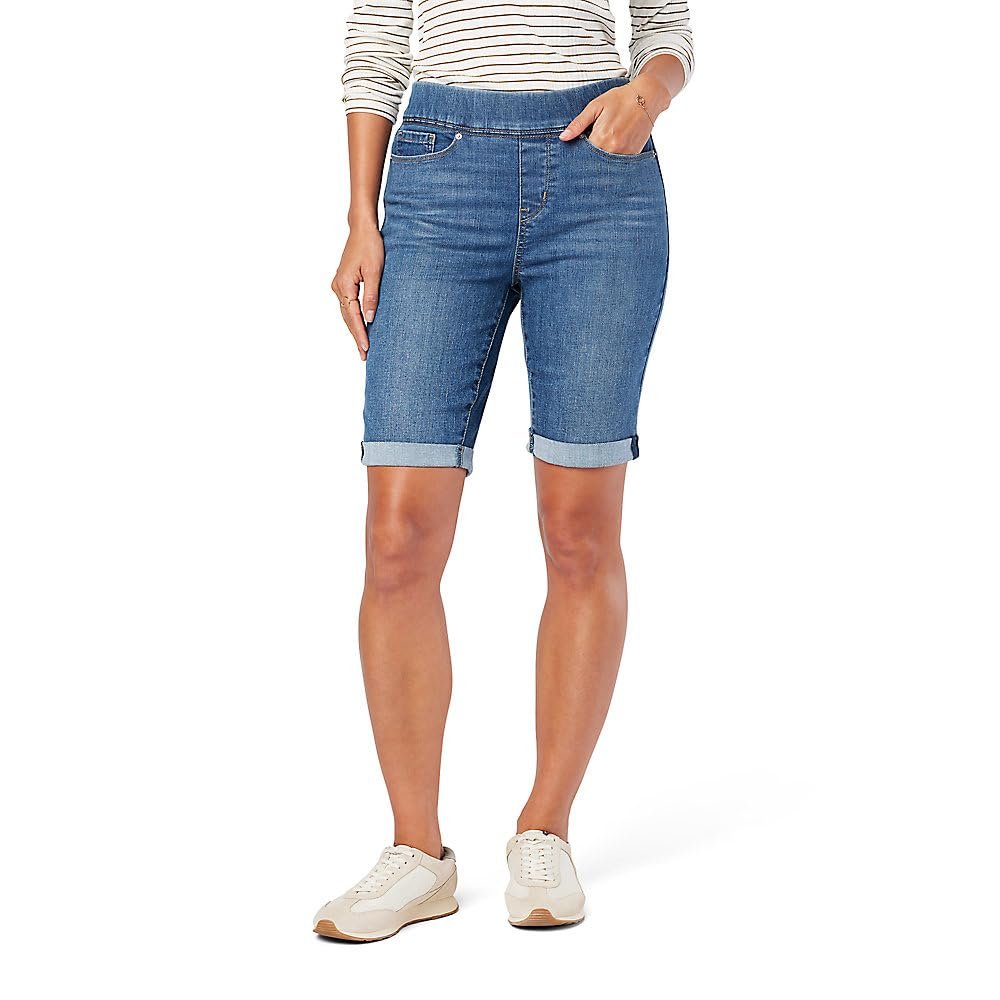 Levi Strauss Signature Gold Women's Totally Shaping Pull-On Bermuda Shorts Mid-Rise Stretch Denim (Also Available in Plus Size), (New) Out of Town, 4