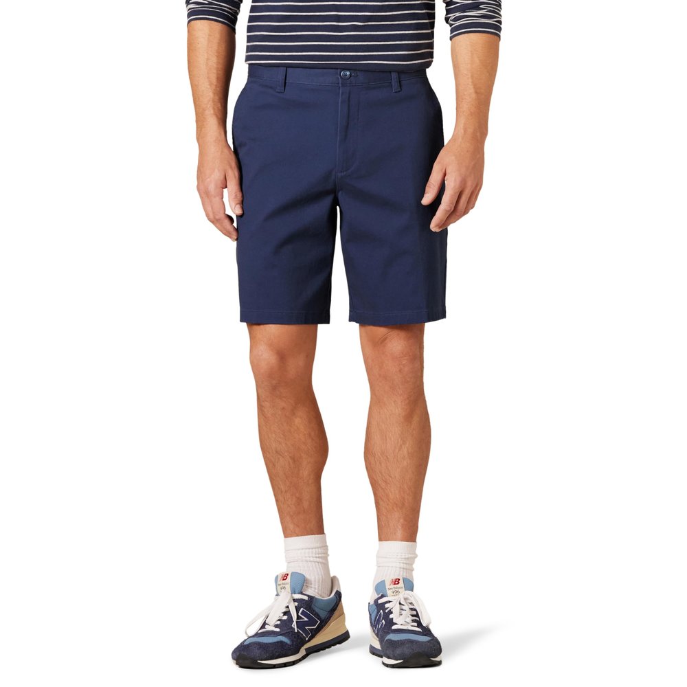 Amazon Essentials Men's Classic-Fit 9" Comfort Stretch Chino Shorts, Navy, 31