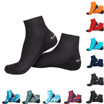 OMGear Water Socks Beach Volleyball Sand Proof Booties - Quick Dry Aqua Shoes for Swimming, Surfing, Snorkeling, Soccer, Kayaking - Adult Youth (Black02, L)