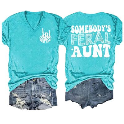 Somebody's Feral Aunt T-Shirt Retro Groovy Cool Aunts Club Funny Auntie Women Cool Aunt T-Shirt Auntie Gifts Tee Funny Somebody's Feral Aunt Groovy for Mom Mother's Day T-Shirt Top Green