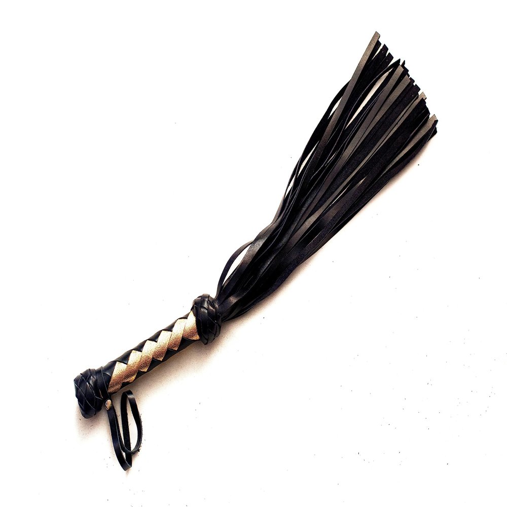 MarquiseDeBliss Genuine Leather Handcrafted Gentle Horse Whip - Thick Equestrian Training and Riding Essential - Riding Tools (19.7 Inches, Black and Gold)