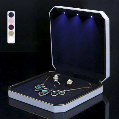 HSLFUAI Necklace Box with Led,Jewelry Box for Necklace, Jewelry Gift Box for Wedding, Birthday, Valentine' Day, Mother'S Day, Christmas,Black Velvet Interior Necklace Box(White)