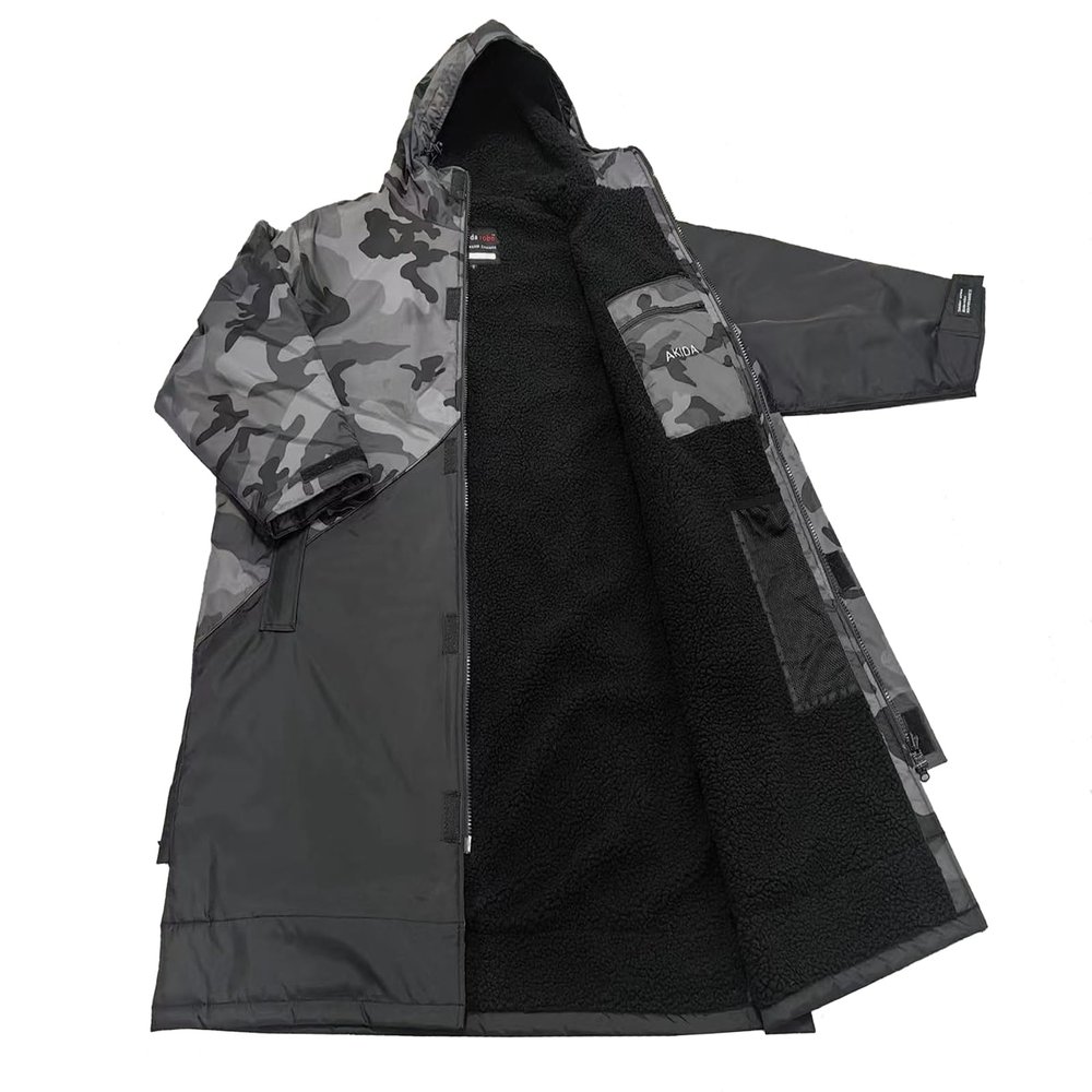 Akida Kids Oversized Changing Robe/Swim Parka,Waterproof Surf Poncho Warm Coat Jacket,Quick Dry Wetsuit Changing Towel.(Cam Black/Black,XS)