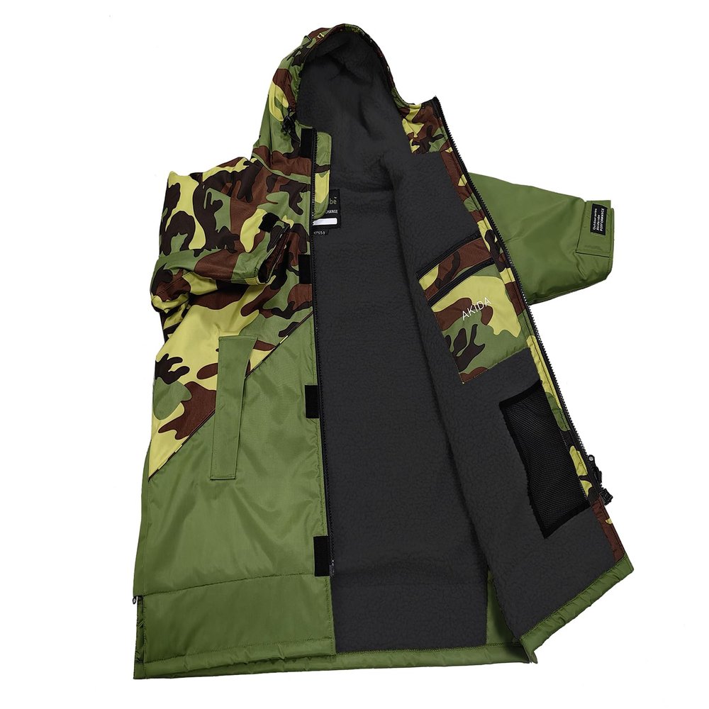 Akida Kids Oversized Changing Robe/Swim Parka,Waterproof Surf Poncho Warm Coat Jacket,Quick Dry Wetsuit Changing Towel.(Cam Green/Black,XS)
