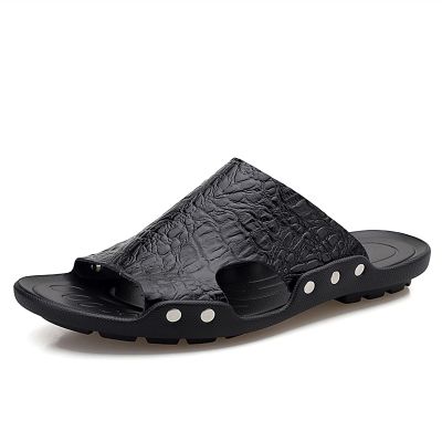 HOOENG Mens Slide Sandals Closed Toe Crocodile Print Pool Slide Slippers Leather Water Resistant Outdoor Slipper Shoes (Color : Black, Size : 9.5)