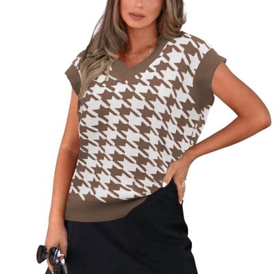 chouyatou Women's Classic V Neck Sleeveless Houndstooth Plaid Oversized Sweater Vest Top (Medium, Coffee Brown)