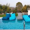 Self-Inflating Sofa,Inflatable Lounger Air Sofa Chair,Portable Waterproof Couch for Hiking, Picnics, Outdoor Use,Foldable Chaise Lounges,Detachable Multi-use Air Pump,Easy to Set Up (Black) view 4