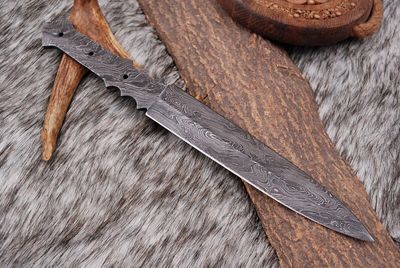 Damascus Knife Hunting Knife Fixed Blank Blade Dagger Knife Double Edged blade blank 12 inch Full Tang