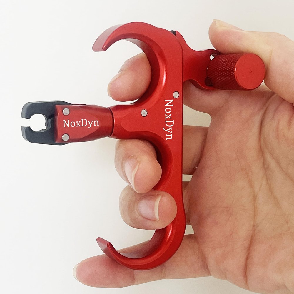 NoxDyn Bow Release for Compound Bow, 3-Finger Archery Release 360 Rotatable Thumb Release for Compound Bow Red