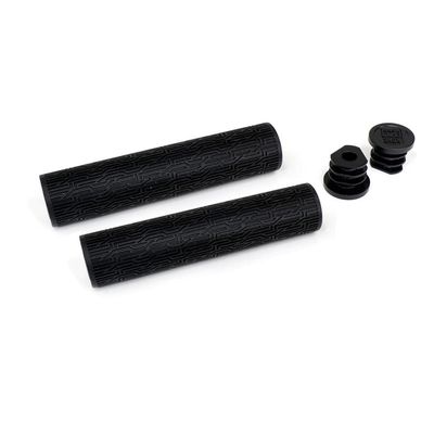 RockShox Textured 135mm Grips - Black, Lock-On Bike Handlebar Grips with Enhanced Wet & Dry Traction, Comfortable All-Day Cycling, 22.2mm Bar Clamp, Easy Installation, Durable Rubber Material