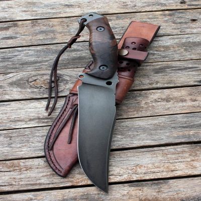 Alfamart CUSTOM HANDMADE CARBON STEEL ACID WASH TACTICAL FIGHTING HUNTING BOWIE KNIFE WITH LEATHER SHEATH AND WOODEN HANDLE.