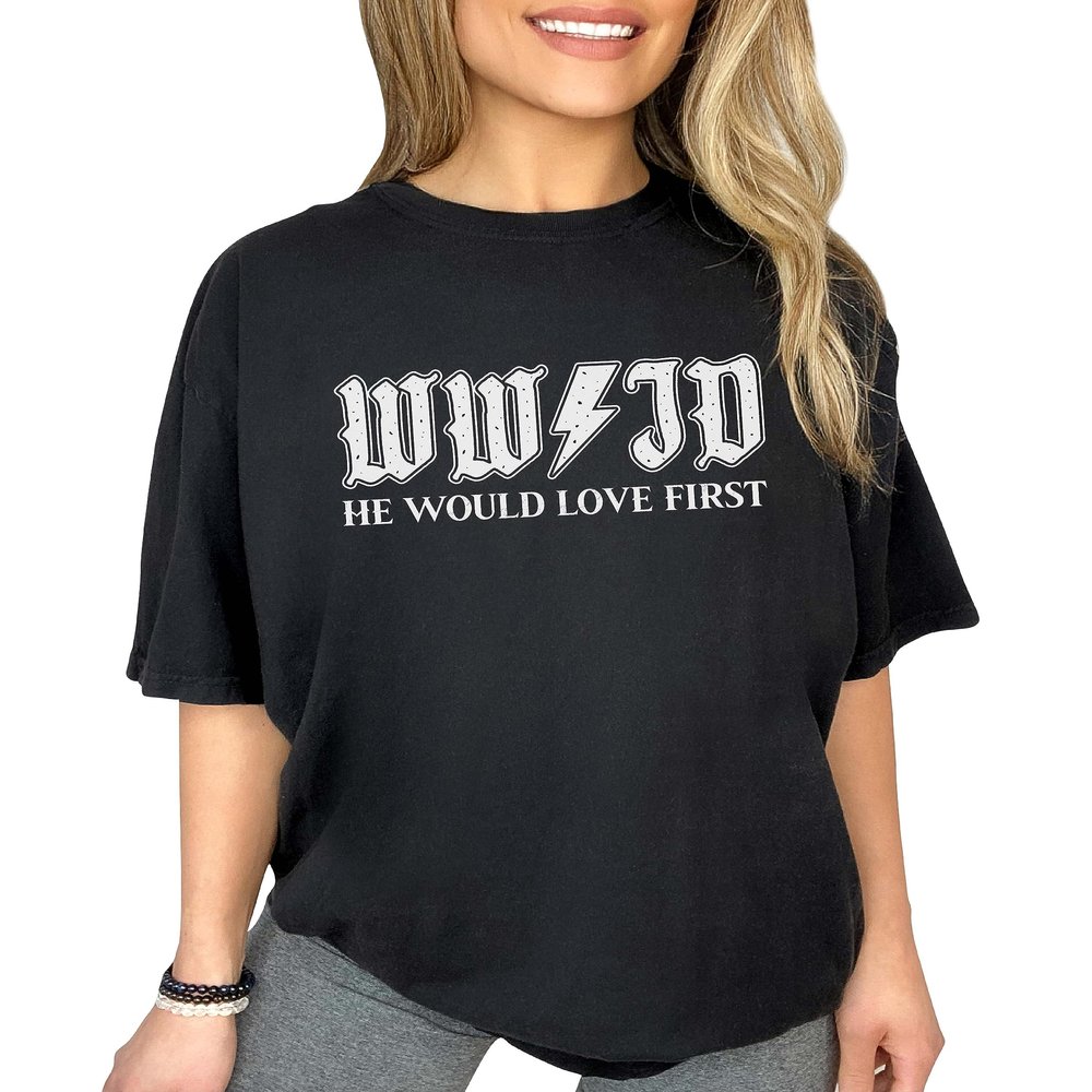 Vintage WWJD Shirt What Would Jesus Do He Would Love First T-Shirt Christian Religious #00108_98
