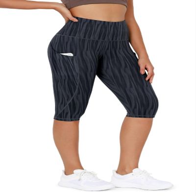 ODODOS Women's Knee Length High Waisted Yoga Capri Leggings with Pockets, Printed Workout Running Sports Athletic Yoga Capris, Wave Line Charcoal, XX-Large