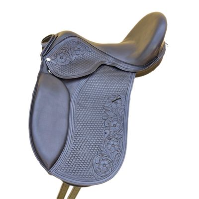 AHS us Leather Dressage Treeless Saddle for Horse, Padded with Cow Soft Leather. (14", Black)