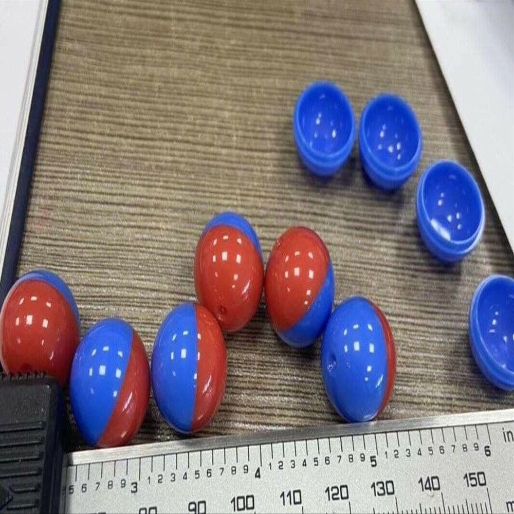 .68 Cal Empty Plastic Paintball Shell (100 pcs), Halves Press Together Red/Blue