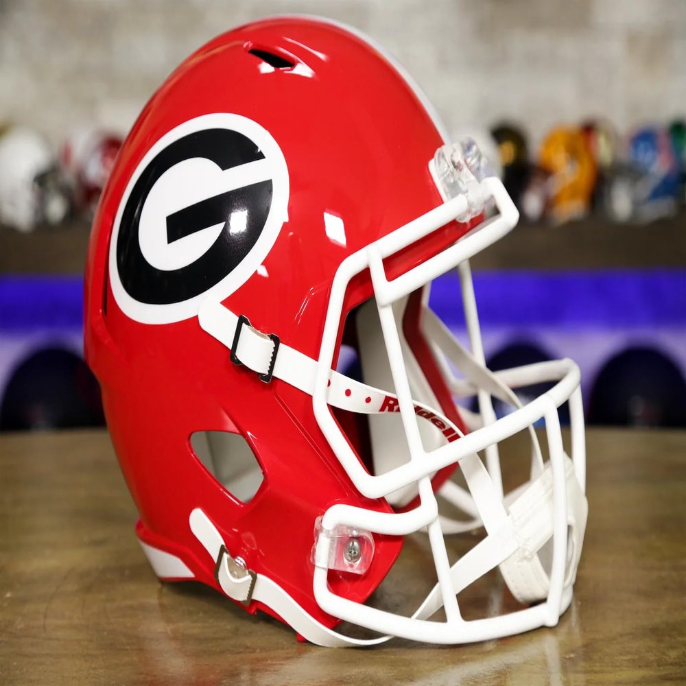 Georgia Bulldogs Replica Display Football Helmet + US Flag Helmet Decal - Green Gridiron