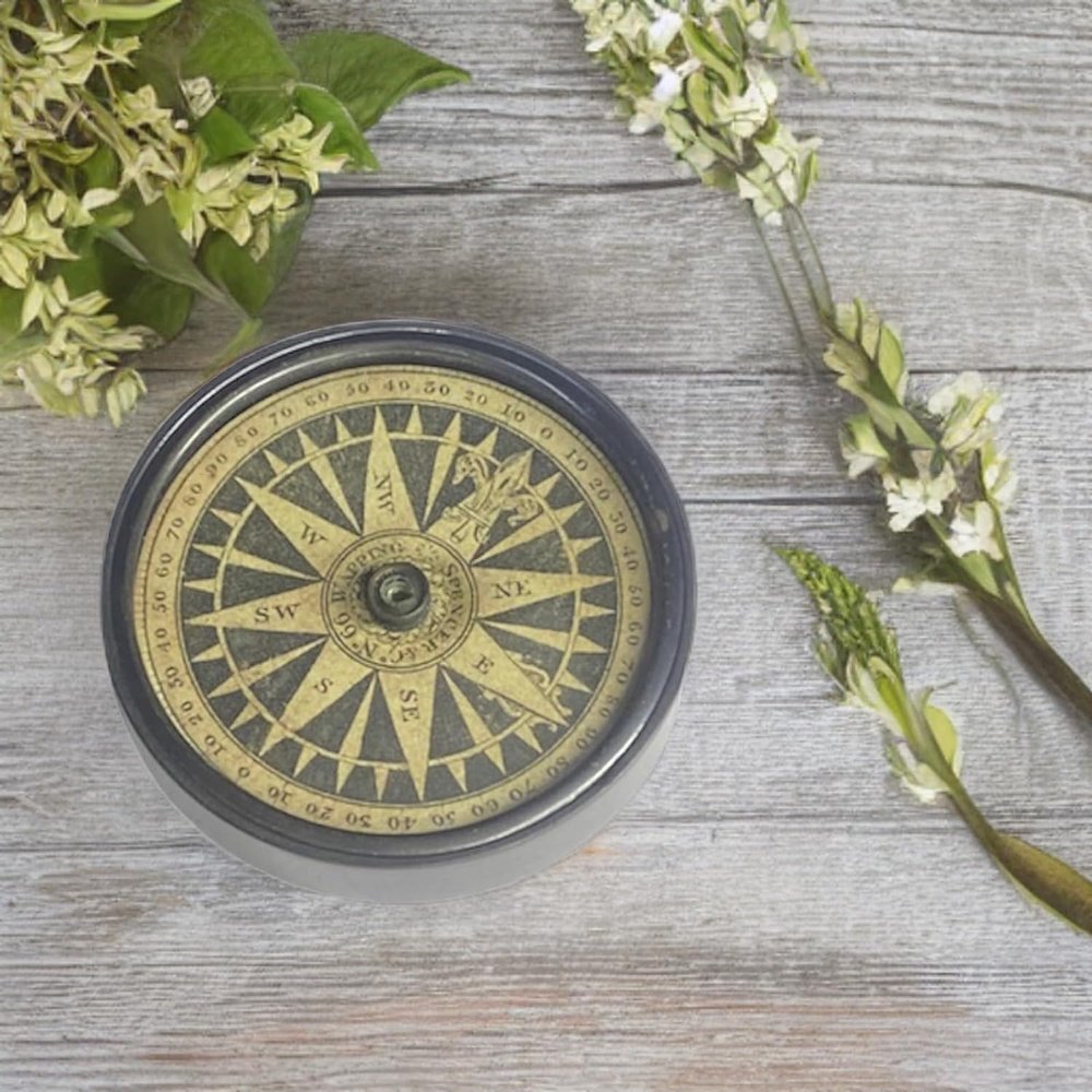 GIC PROCDECT Brass Pocket Compass with Leather Case Antique Finish Engraved Directional Survival Navigational Compass Nautical