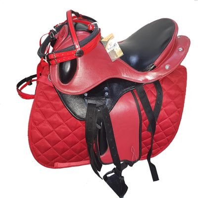 Lussoro Endurance Saddles English Version of This Saddle is Fashioned More Like an English Saddle with a Flatter seat. (Size 17)