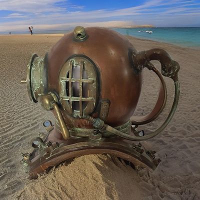 VintiquE Handmade Decorative Antique Maritime Brass Deep Diving Helmet Mark V US Navy Nautical Collectible Gift 18"