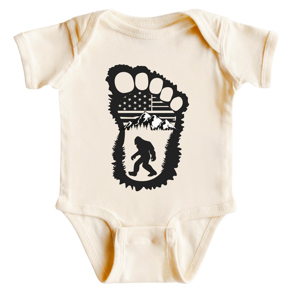 CAOMP Bigfoot American Flag T-Shirt for Youth Toddler and Baby Bigfoot American Flag Kids Caribbean Newborn #01214