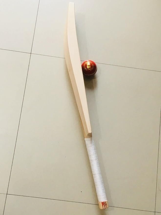 English Willow Cricket Bat Full Size Bat + Free Leather Ball & Cover by Medieval Knights