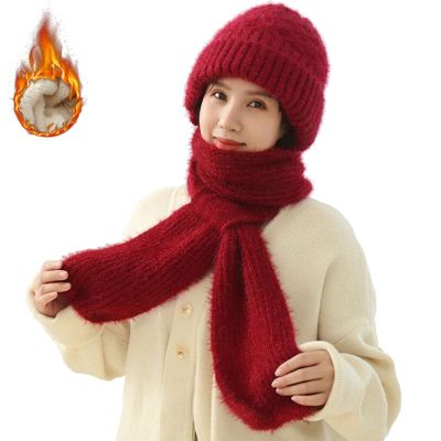 Integrated Ear Protection Windproof Cap Scarf,Integrated Velvet and Thickened Hat and Scarf Set for Women (Red,L)