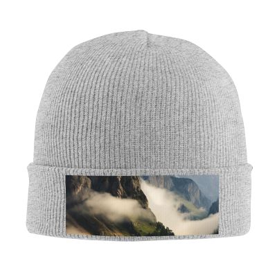 BTCOWZRV Knit Slouchy Beanie Hats for Men Women Misty Mountains Warm Cozy Knitted Cuffed Cap Winter Thick Ski Cap Gray