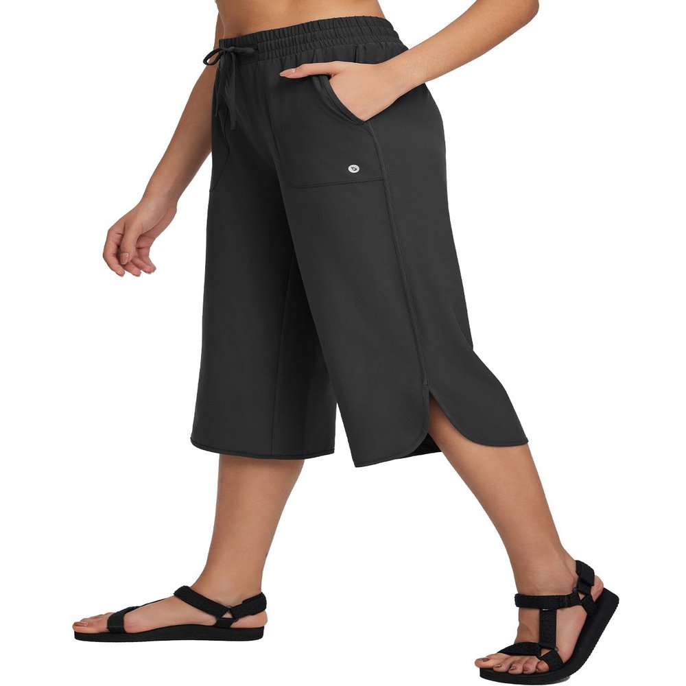 baleaf Women's Hiking Pants Capri Wide Leg Lightweight Pants Plus Size UPF50+ Quick Dry Casual Sweatpants Walking Black M