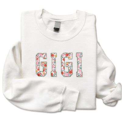 GodLover Gigi Floral Applique Embroidered Sweatshirt, White Crewneck, Size 2XL, Gift for Women, Mom, Grandma, Mothers Day, Christmas