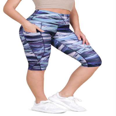 ODODOS Women's Knee Length High Waisted Yoga Capri Leggings with Pockets, Printed Workout Running Sports Athletic Yoga Capris, Graphic Purple, Medium