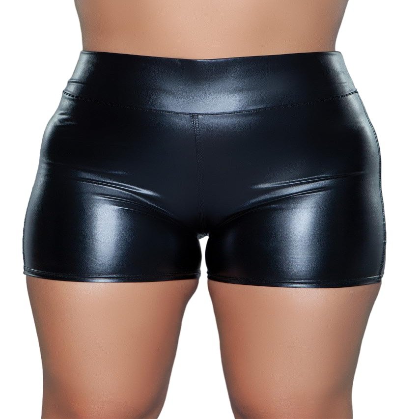Be Wicked Womens A Lot to Love Shorts, M, Black
