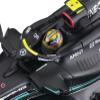 Bburago 1:24 F1 Race Mercedes W14 (2023) w/Driver - Hamilton #44 view 3