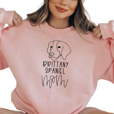 Brittany Spaniel Dog Mom Sweatshirt, Personalized Dog Name Hoodie, Brittany Spaniel Mom in Pocket, Gift for Brittany Spaniel Lover, S3263 Multiple Colors
