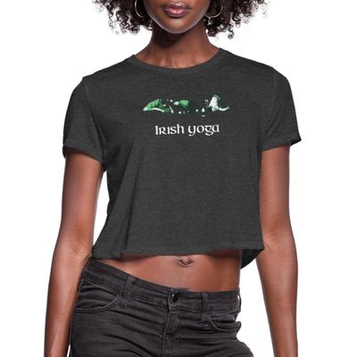 Spreadshirt Irish Yoga St. Patrick's Day Funny Women's Cropped T-Shirt, L, deep Heather