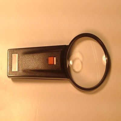 212 Main 2008-7547 Illuminated Magnifier with Acrylic Bifocal Lens, Black