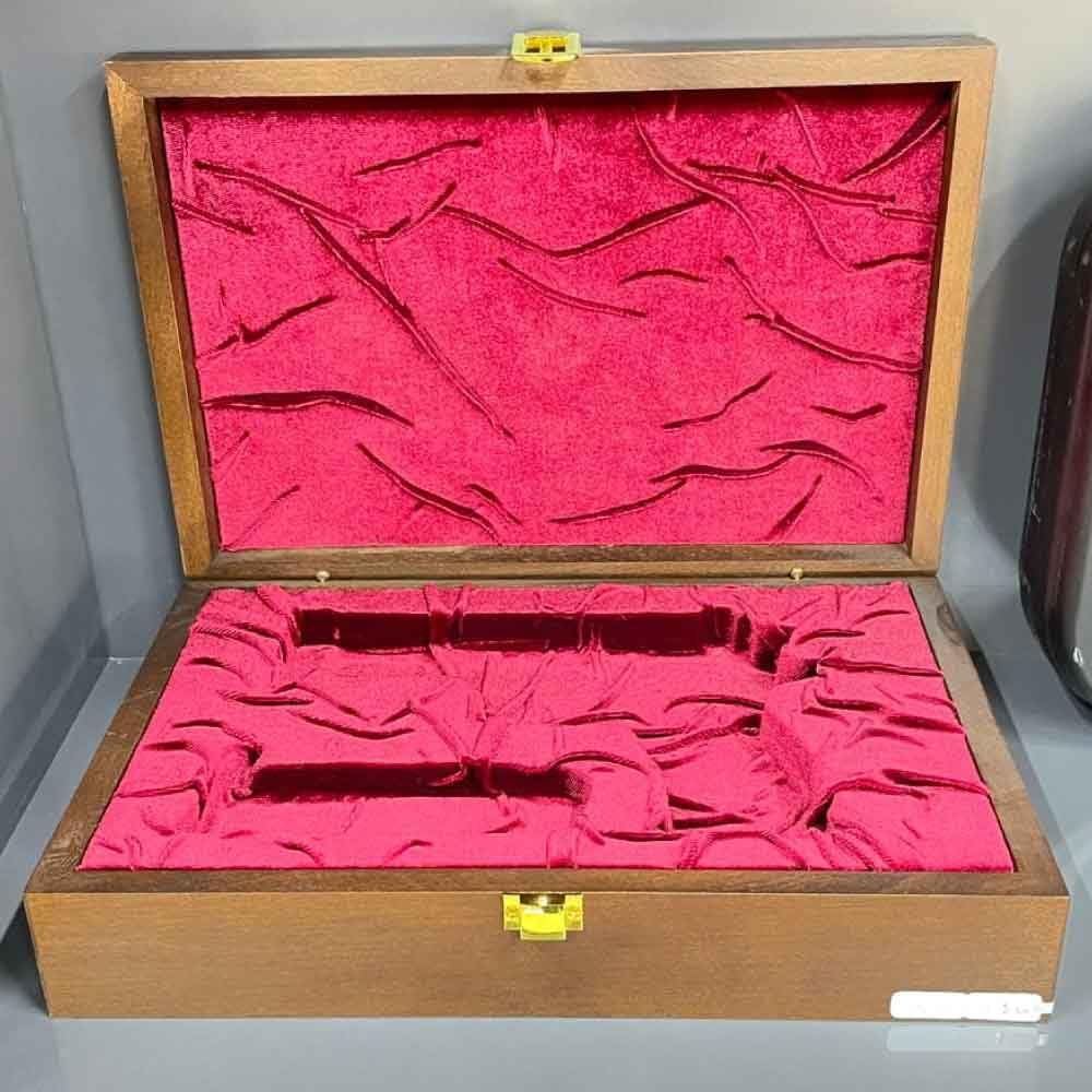 Salvatore Walnut Bag For Colt 1911 Genuine Wood Case for Secure Storage Niche Design (Red)